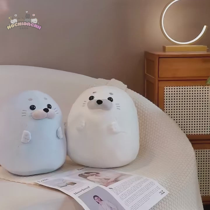 The Kawaii Chonky Seal Plushie Duo